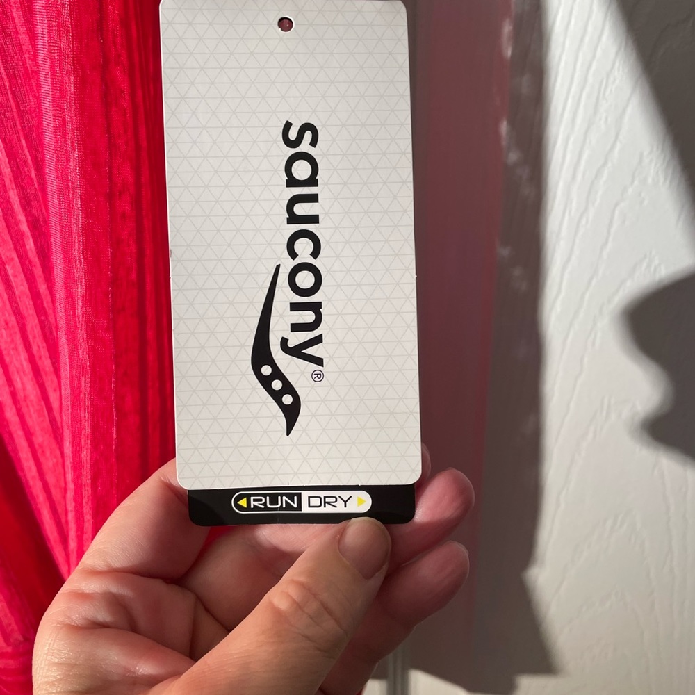 Saucony Tank Top - Picture 5 of 7